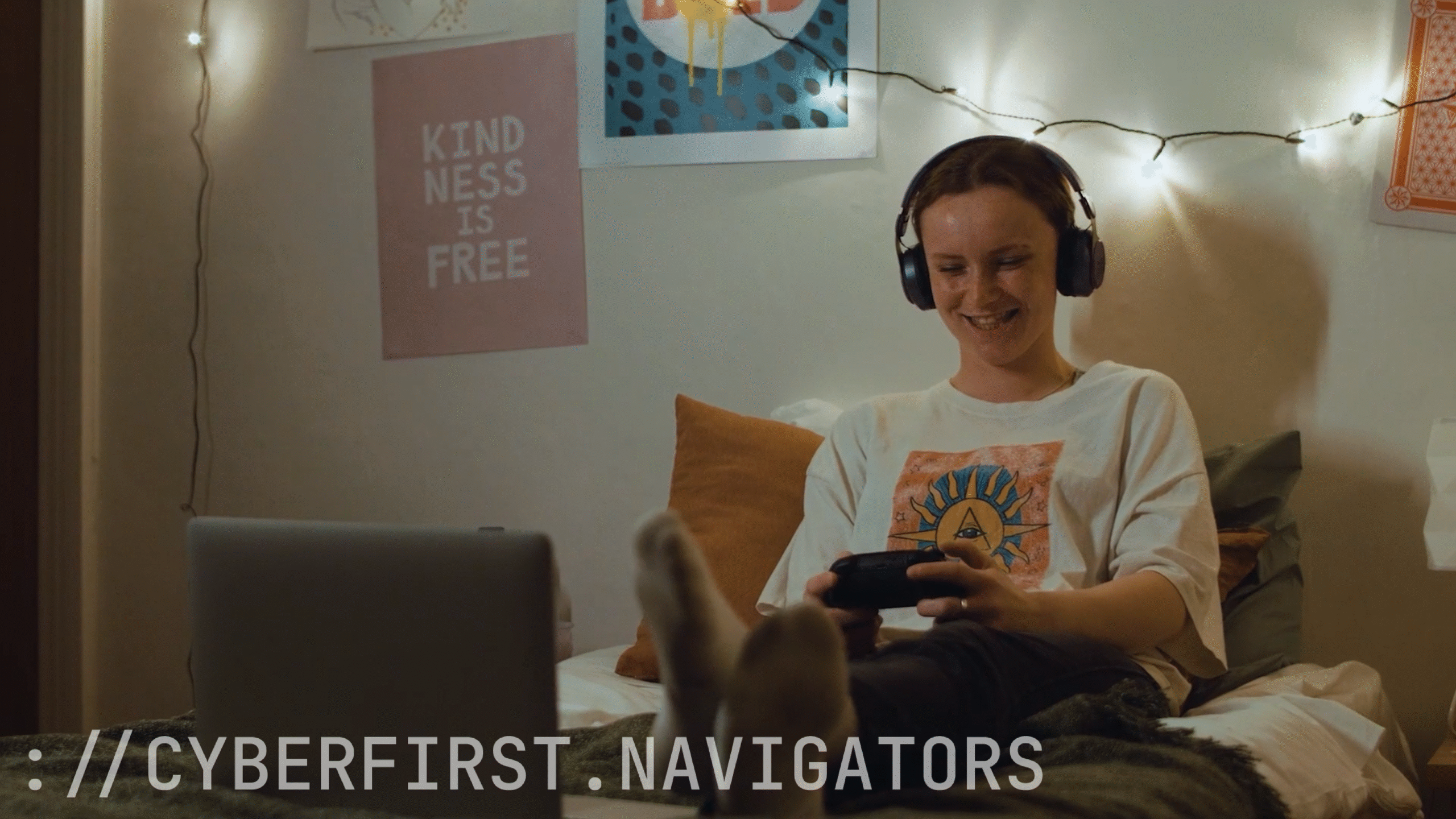 fresh-interactive-video-–-and-associated-downloads-–-to-support-secondary-faculty-younger-of-us-discontinue-safe-on-line